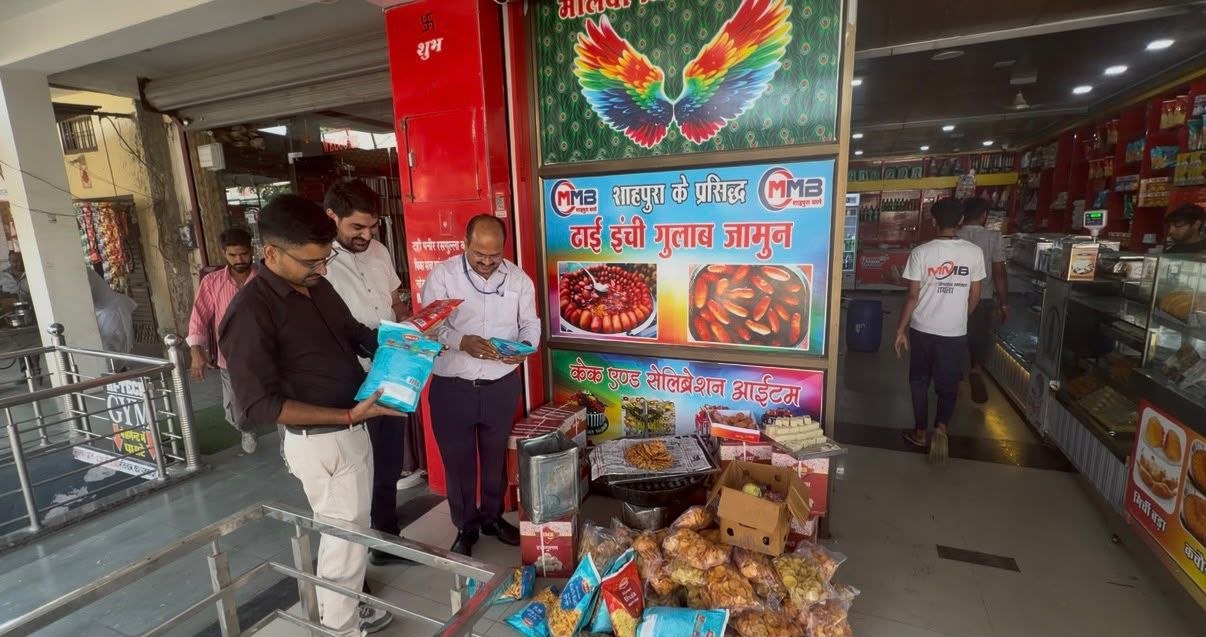 खाद्य सुरक्षा टीम ने रायला में 240 किलो मिठाई, रसगुल्ले, नमकीन व चाशनी करवाई नष्ट