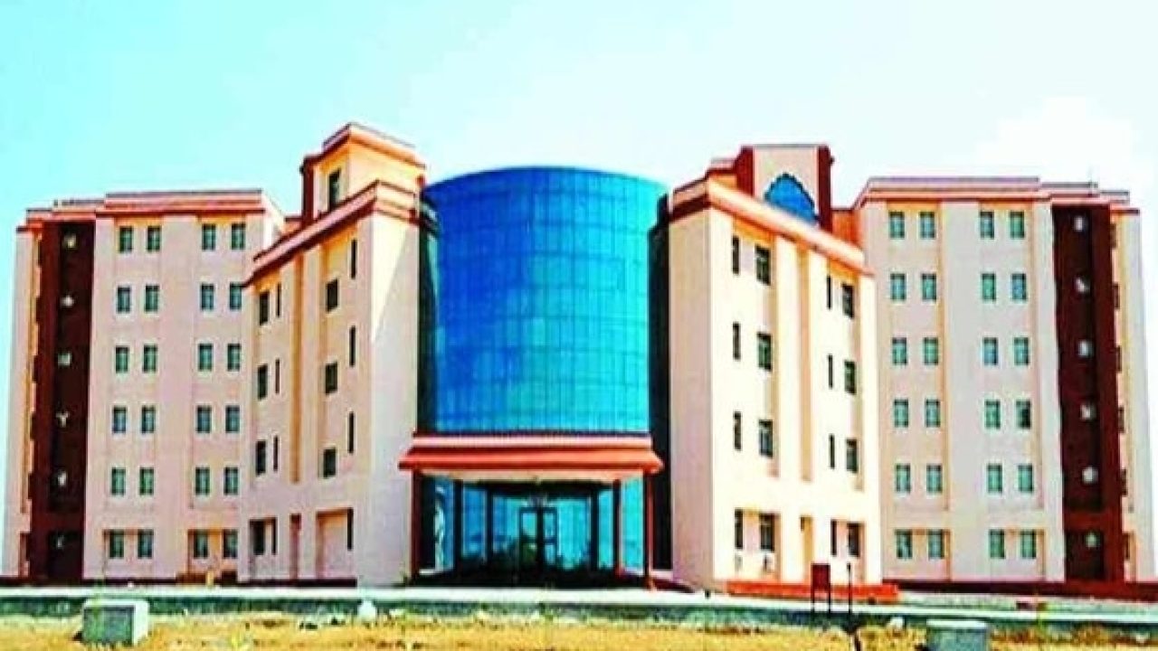मेडिकल कॉलेज में रैगिंग का मामला:  सीनियर और जूनियर छात्रों के साथ की समझााइश, दी चेतावनी