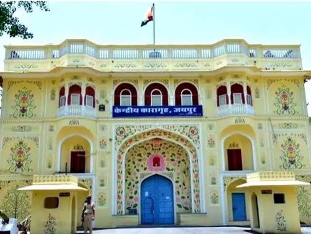 जयपुर सेंट्रल जेल में बंदियों के बीच पानी की बोतल भरने से मना करने पर मारपीट